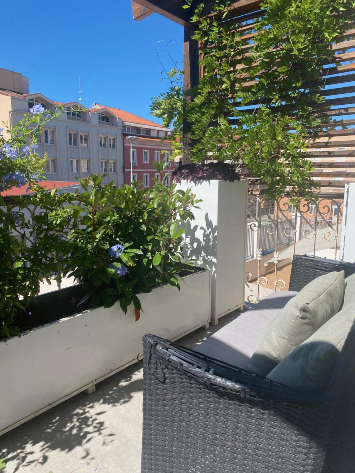 Appartment In Center With Parking Pula Bagian luar foto